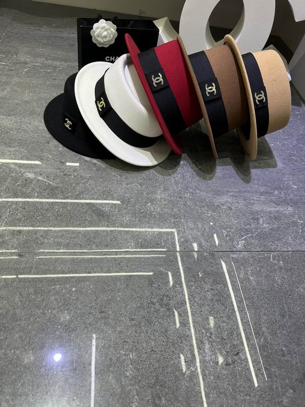 Chanel top hat dx214